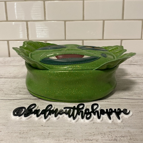 *Love Pain and Stitches Creature from the Black Lagoon Face Crossbody Purse